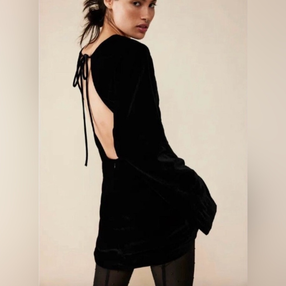 Free People Dress “Chelsea” black velvet long sleeve open back mini dress size S